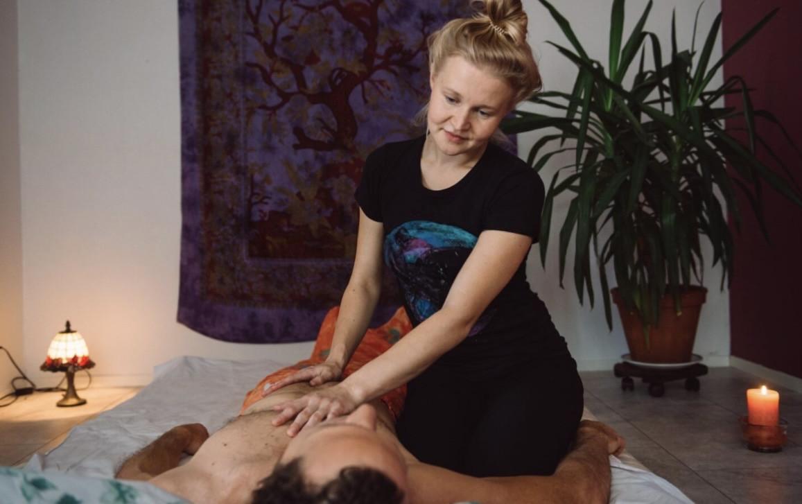 🕯️Aarhus Egå Tantra-Massage hos Mig Mie Uddannet Passioneret og Flirtende Singler Mænd og Par Er Velkommen🕯️